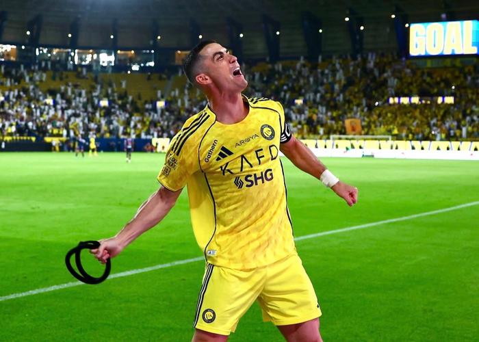 亚冠：C罗亚冠二级联赛首秀献助攻