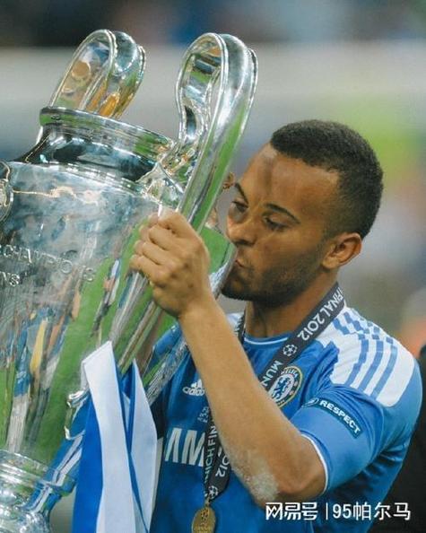 不被承认的阿什利科尔接班人，17岁脾脏破裂，23岁首场欧冠拿冠军