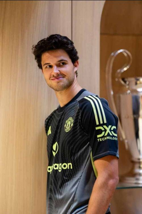 拉门斯：战胜阿森纳的主场氛围最好，方方面面都无可挑剔