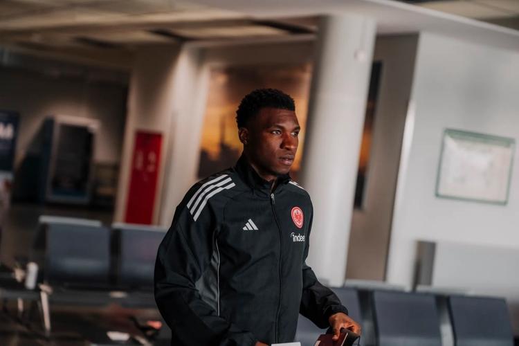 法兰克福官方：28岁后卫布塔离队，即将加盟哥本哈根