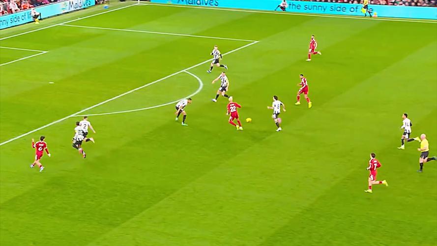 3分钟2球！埃基蒂克一趟一射梅开二度，利物浦2-1纽卡